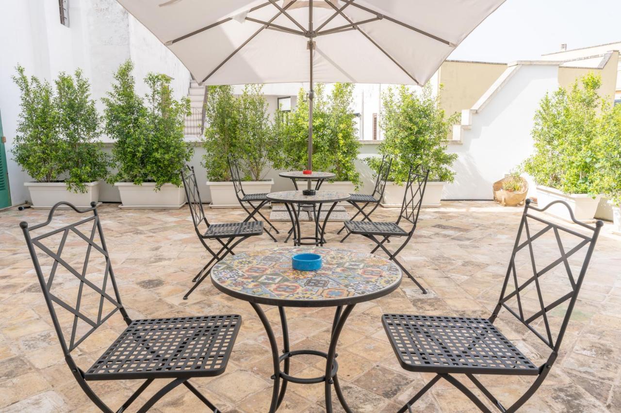 Hotel Il Cavaliere Al Borgo Antico Copertino Exterior foto