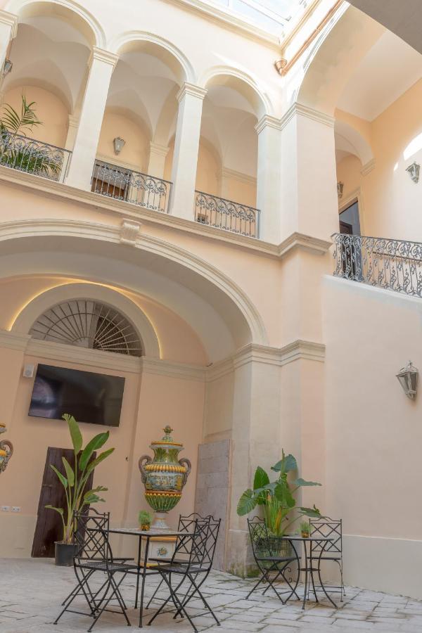 Hotel Il Cavaliere Al Borgo Antico Copertino Exterior foto
