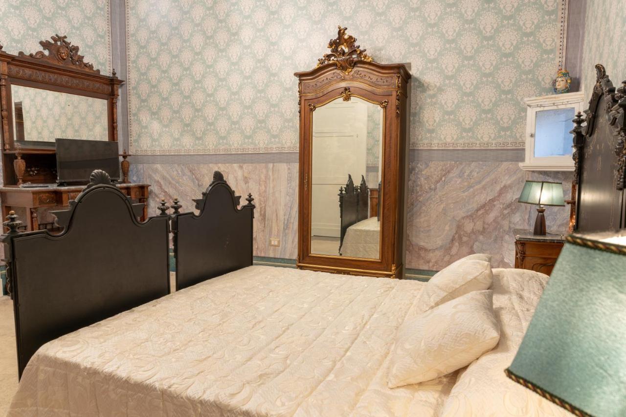 Hotel Il Cavaliere Al Borgo Antico Copertino Exterior foto
